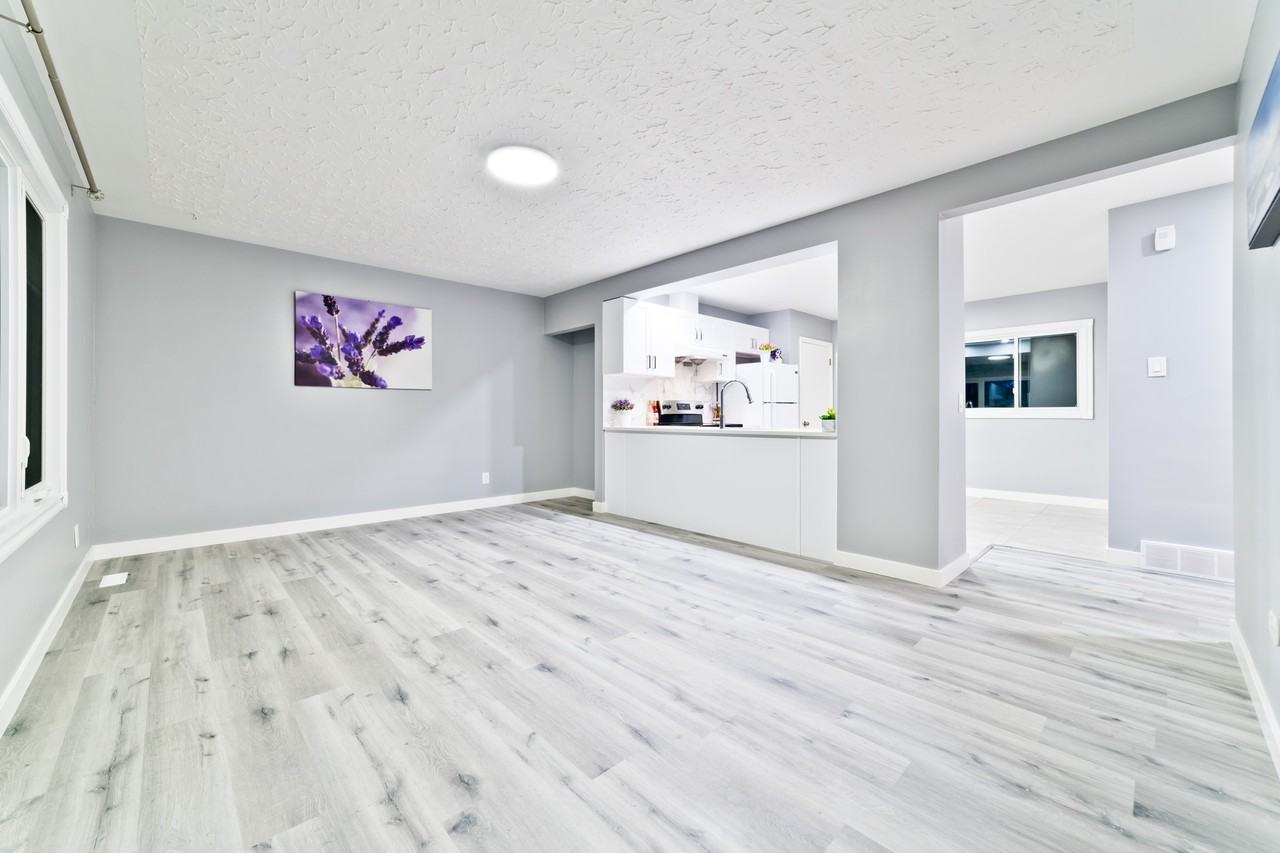 107 55 Avenue Northwest - Photo 2 of 16