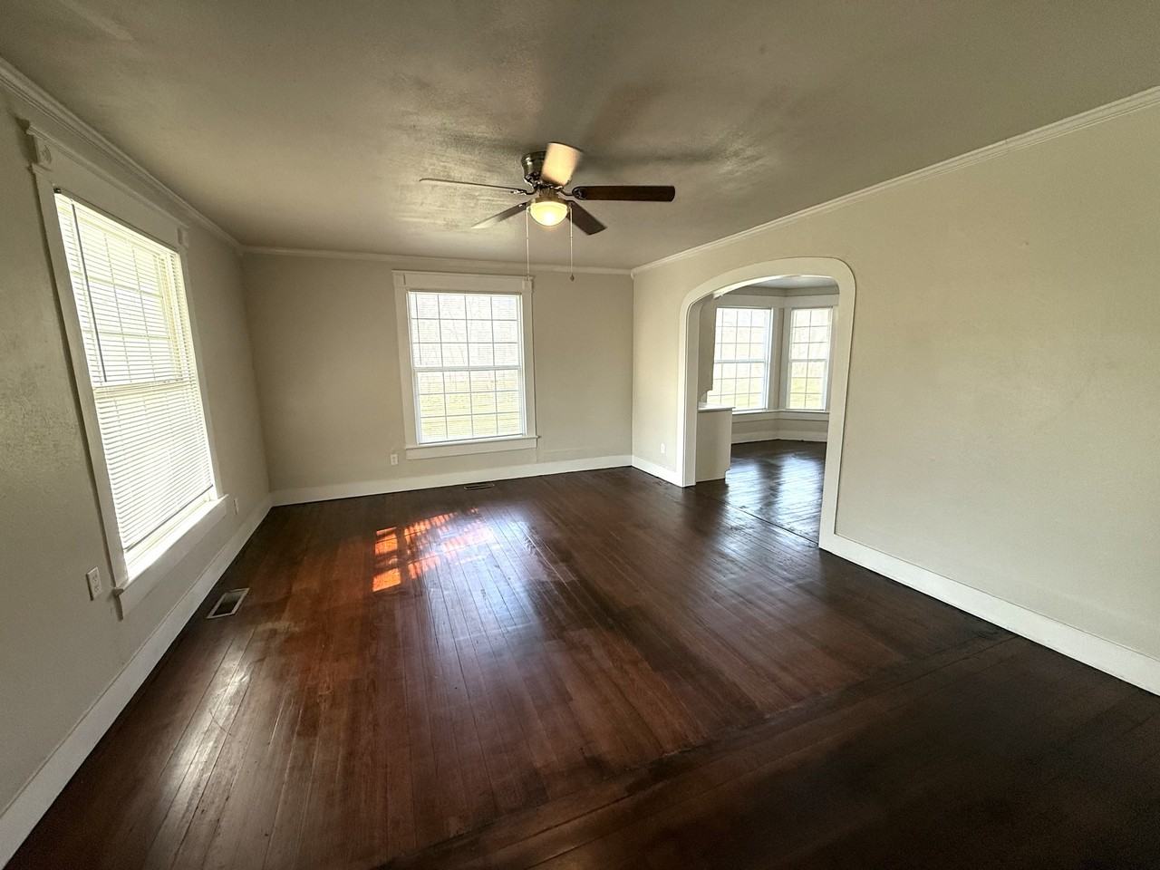 524 Carter St Se #1 - Photo 4 of 13