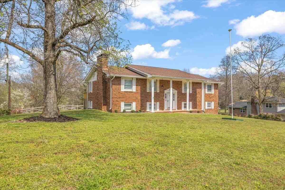 9121 Potomac Dr - Photo 3 of 50