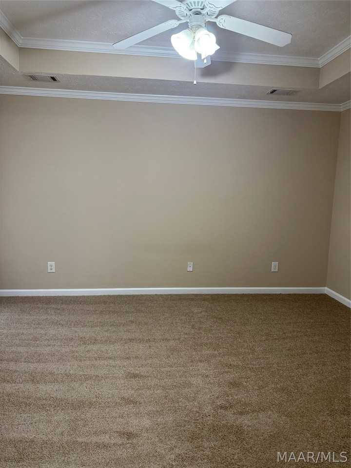 8213 Dison Dr - Photo 4 of 17