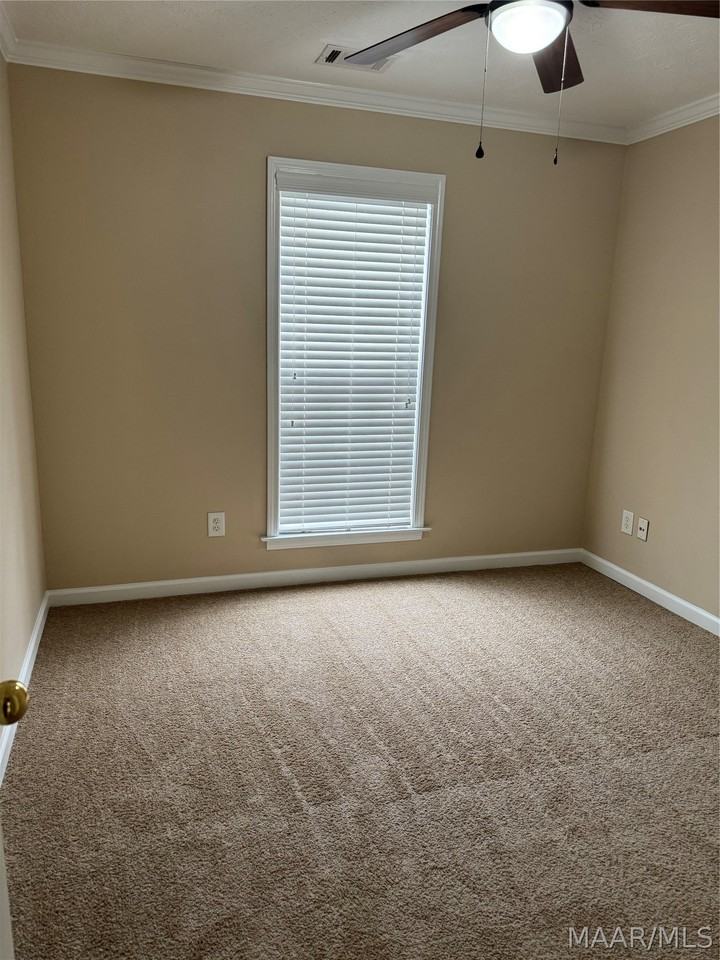 8213 Dison Dr - Photo 6 of 17