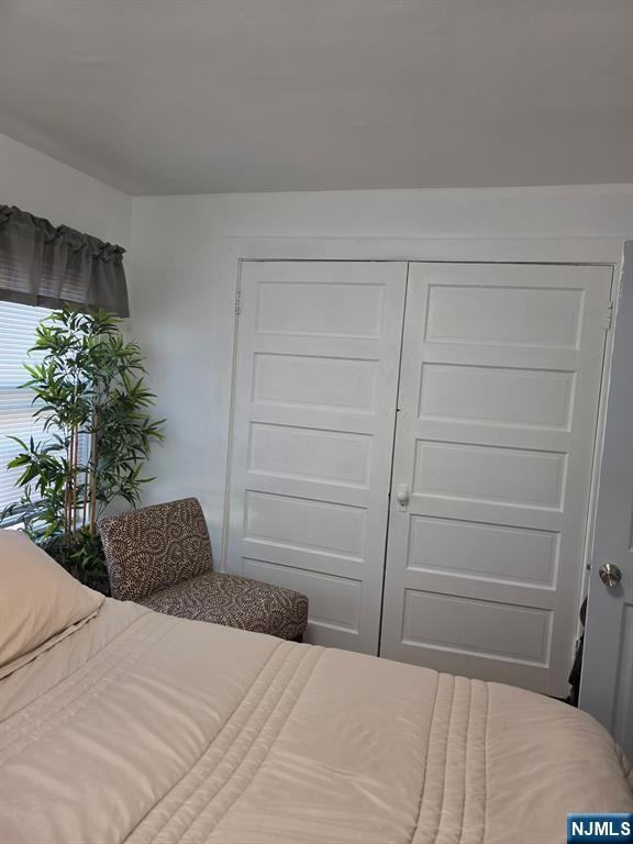 310312 Palisade Ave - Photo 7 of 11