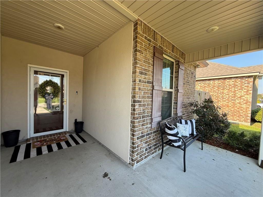 289 Grand Isle Ct - Photo 3 of 23