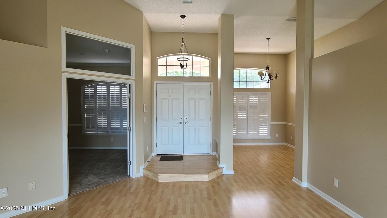 1808 Shady Grove Ln - Photo 7 of 22