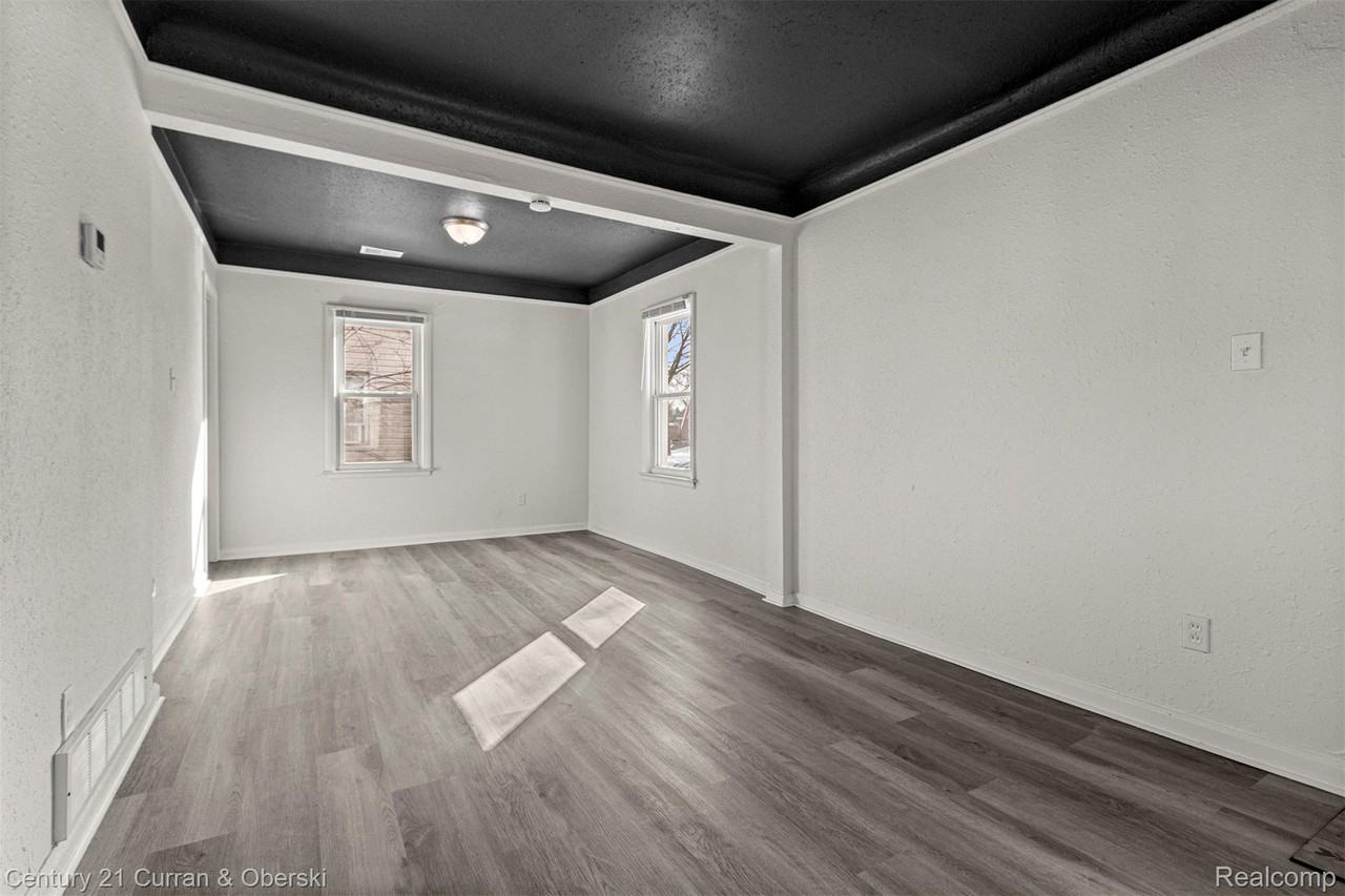 5514 Ashley St - Photo 2 of 20