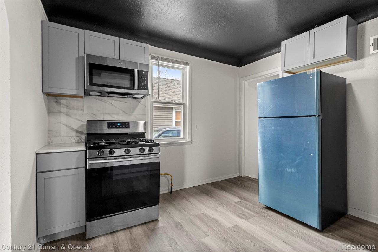 5514 Ashley St - Photo 5 of 20