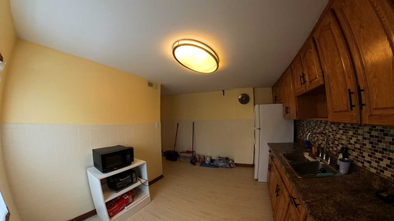 492 Dufferin Street #A - Photo 4 of 19