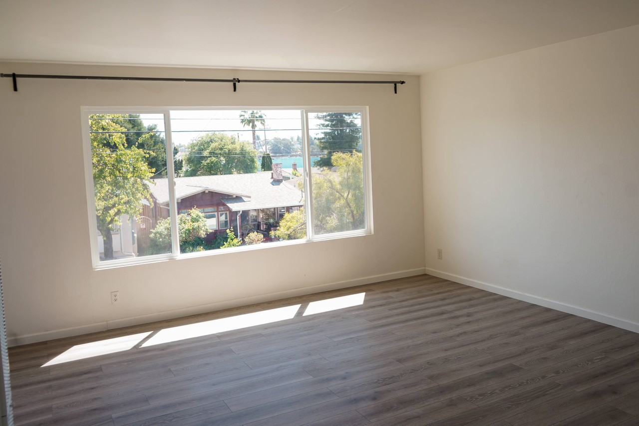 3639 Patterson Ave - Photo 5 of 19