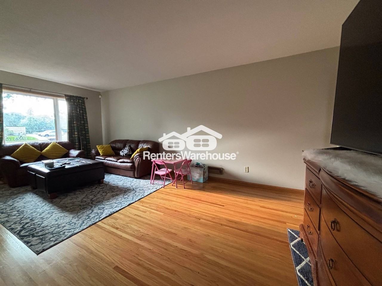 9331 Portland Ave S - Photo 6 of 19