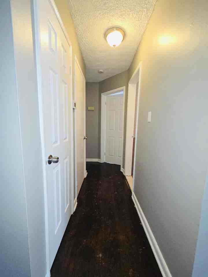 20243 Westphalia St #1 - Photo 5 of 20