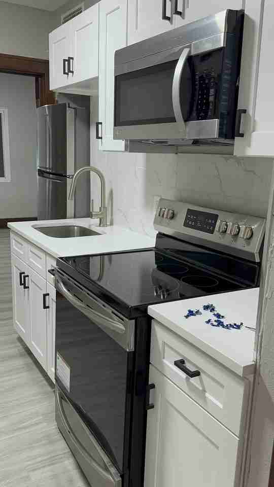 414 Clinton Ave #1R - Photo 2 of 10