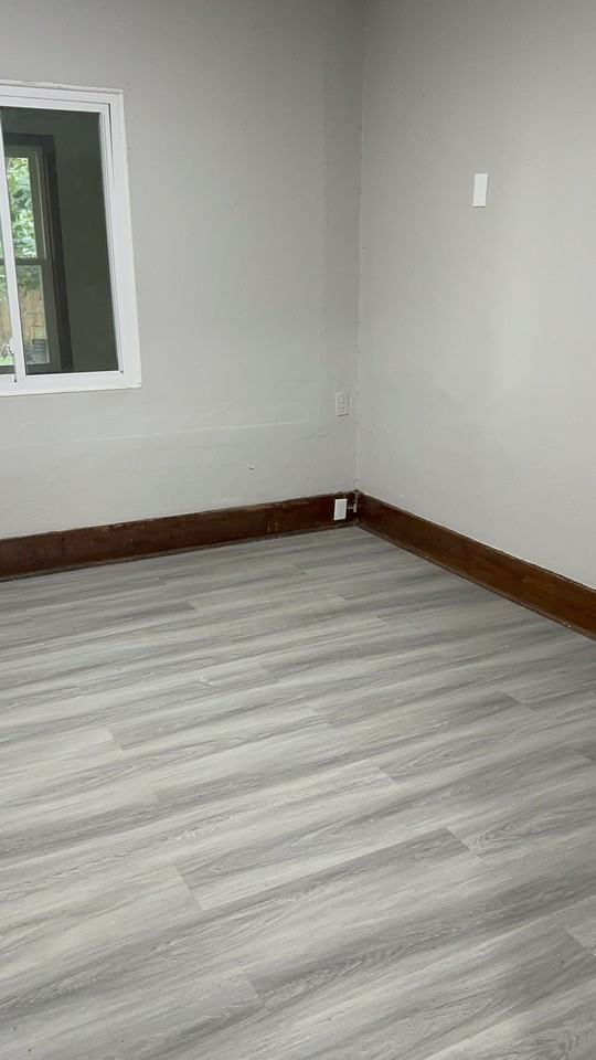 414 Clinton Ave #1R - Photo 3 of 10