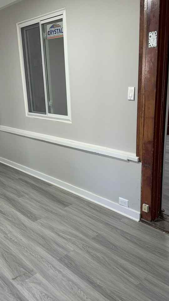 414 Clinton Ave #1R - Photo 5 of 10