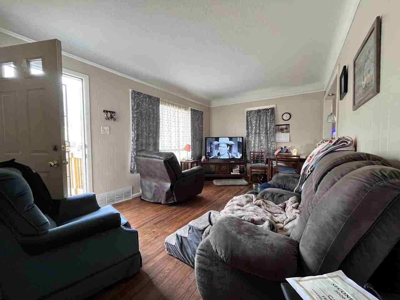 3007 Mahaska Ave #1 - Photo 5 of 9