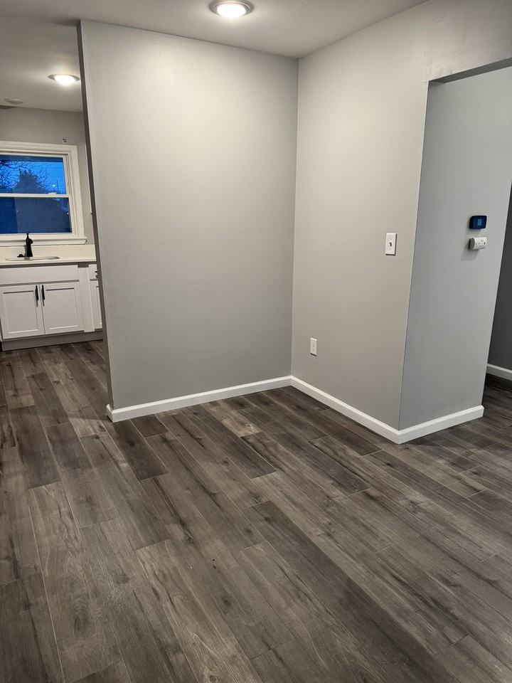 5751 Parview Dr #4 - Photo 3 of 14