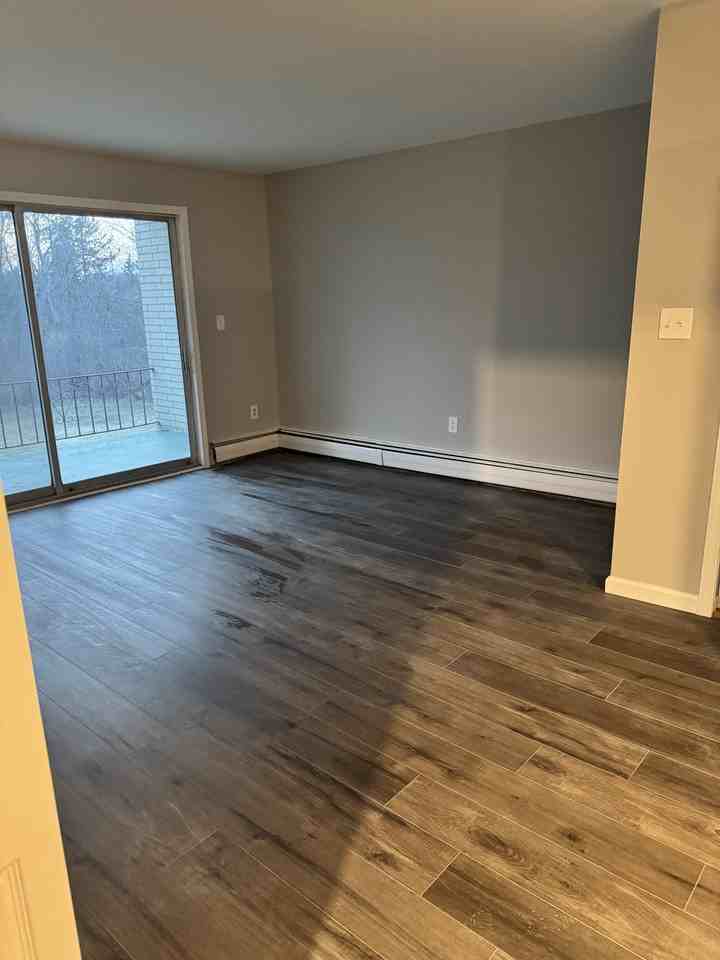 5751 Parview Dr #4 - Photo 4 of 14