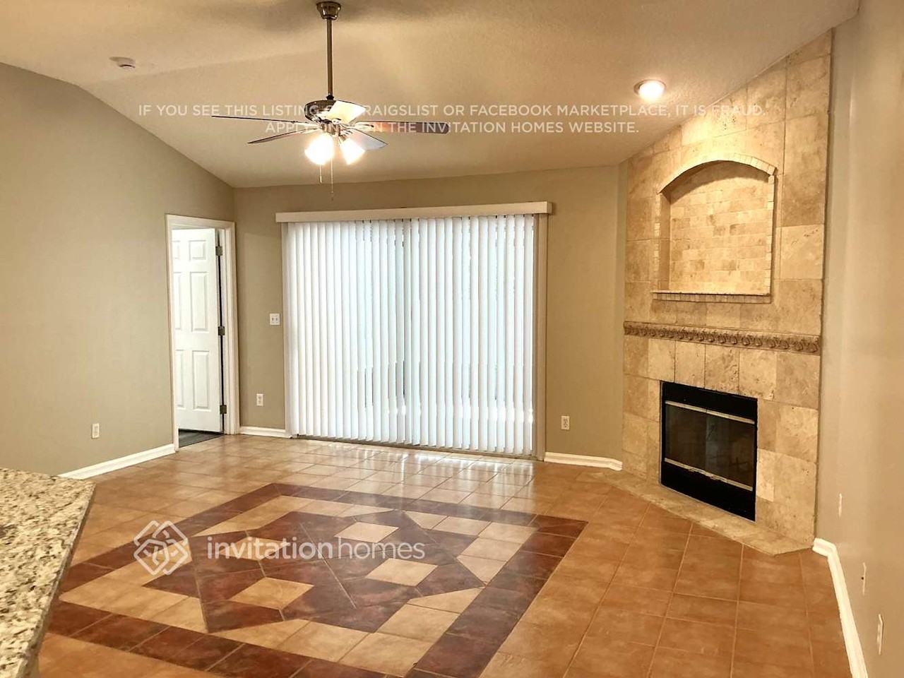 1672 Northglen Cir - Photo 4 of 19