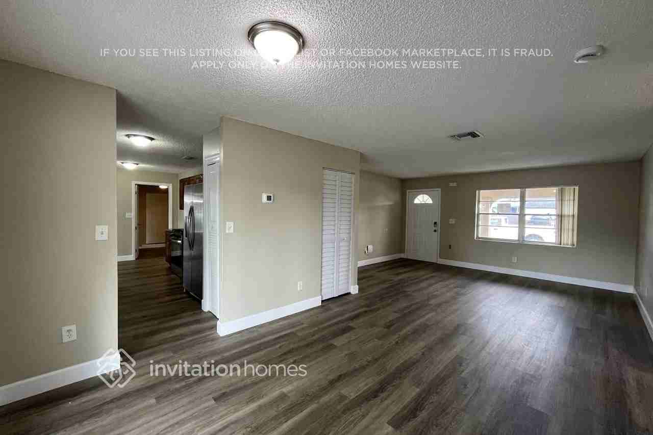 13330 Sw 43rd St - Photo 5 of 16