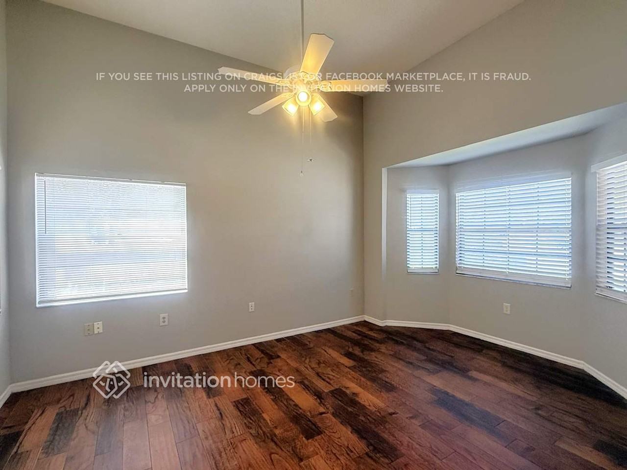 10624 Sandridge Ct - Photo 2 of 12