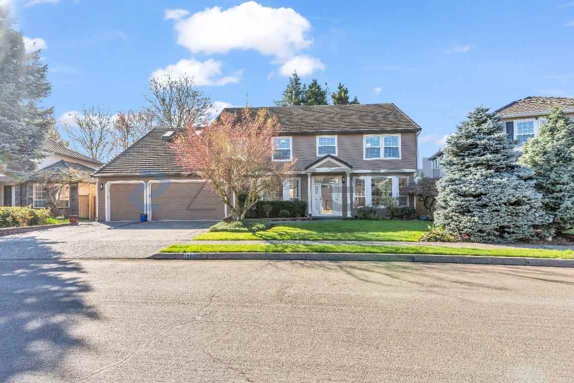 17615 Se 35th St - Photo 2 of 43