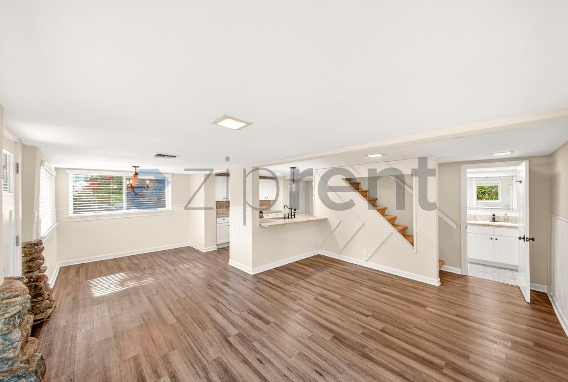 16925 Hillside Dr - Photo 7 of 32