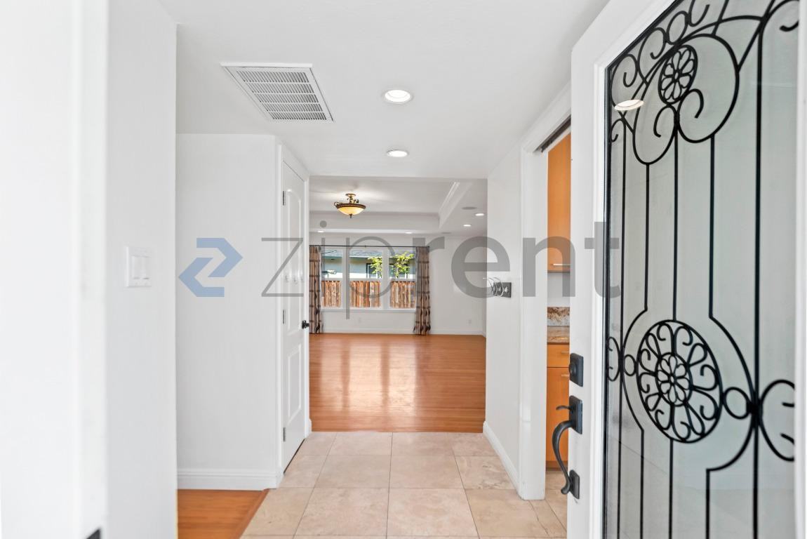 3207 Forbes Ave - Photo 6 of 34