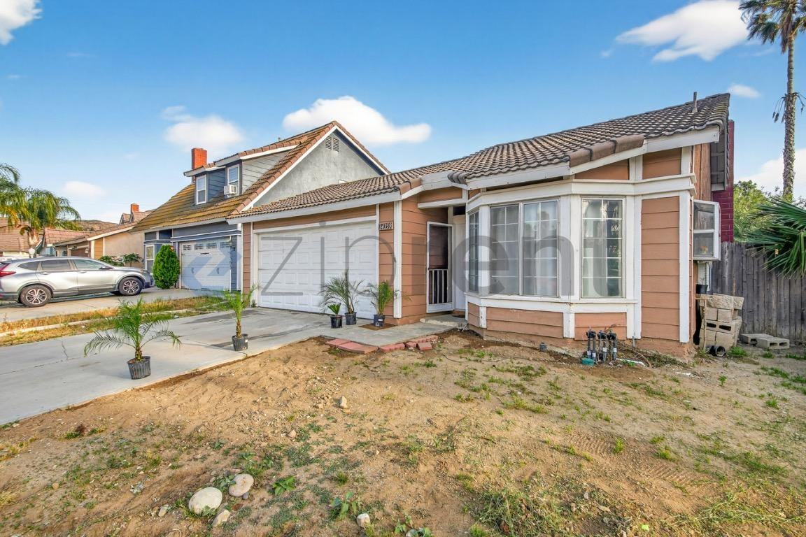 14359 Parkwood Dr - Photo 2 of 18