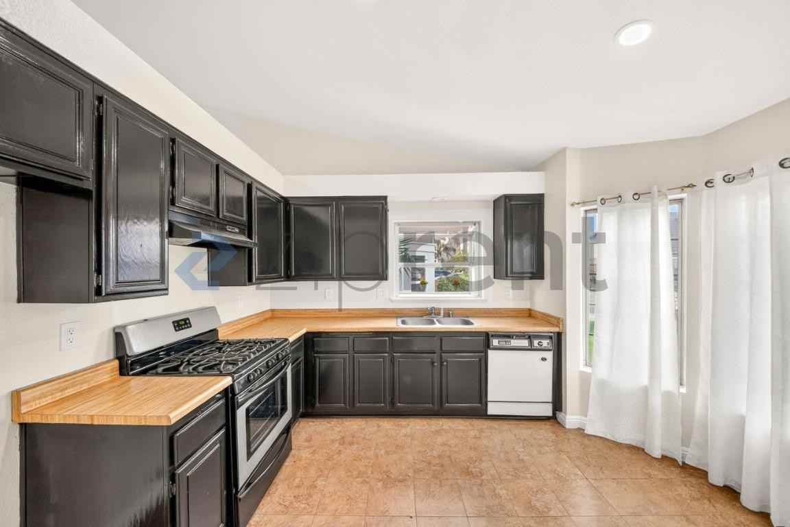 14359 Parkwood Dr - Photo 7 of 18