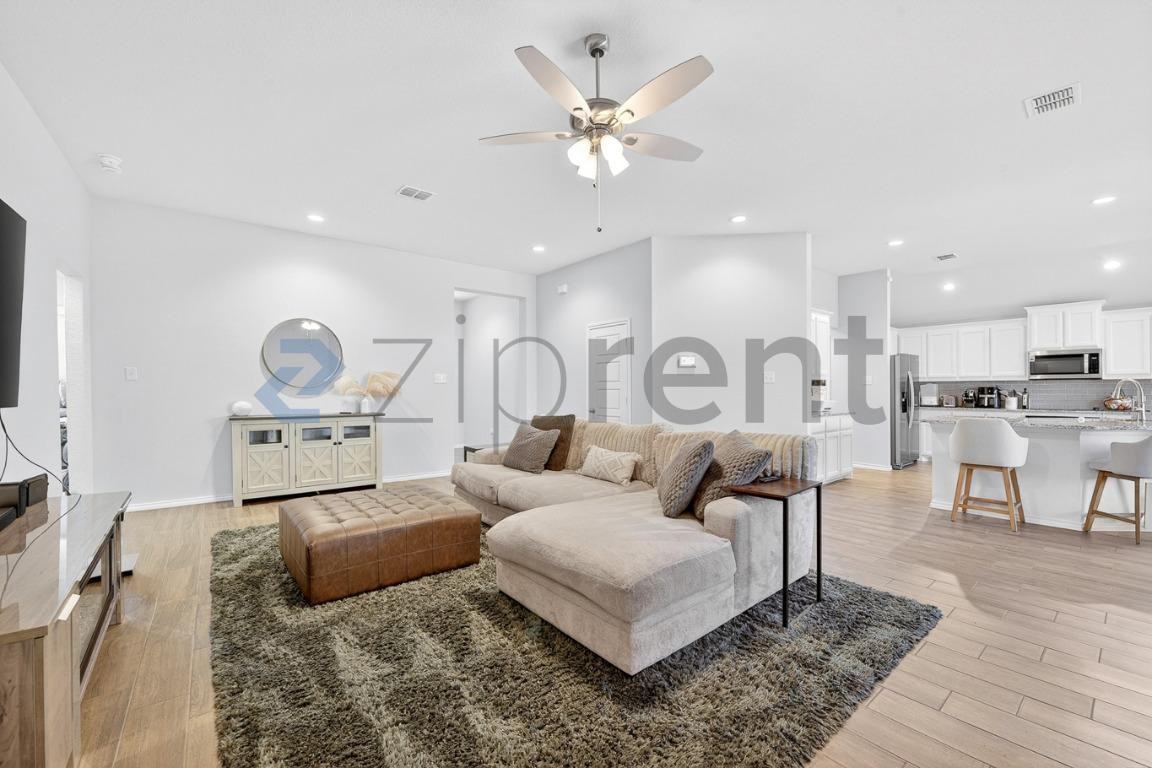 2650 Streamside Dr - Photo 7 of 30