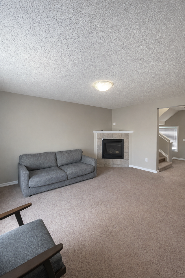 Walker Family Duplex - Photo 2 of 17