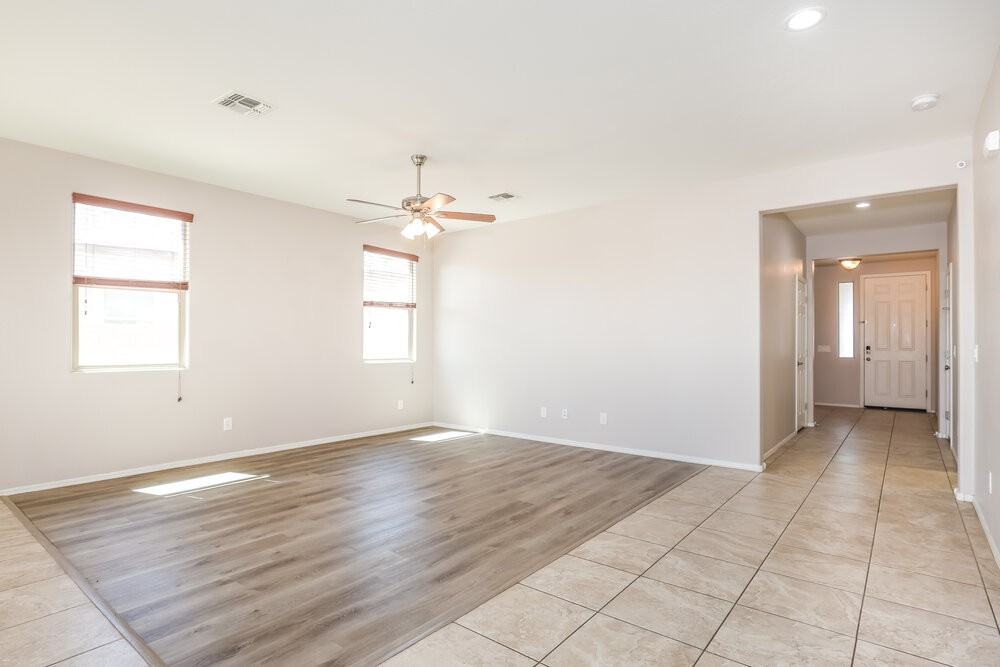 6405 S 47th Dr - Photo 3 of 16