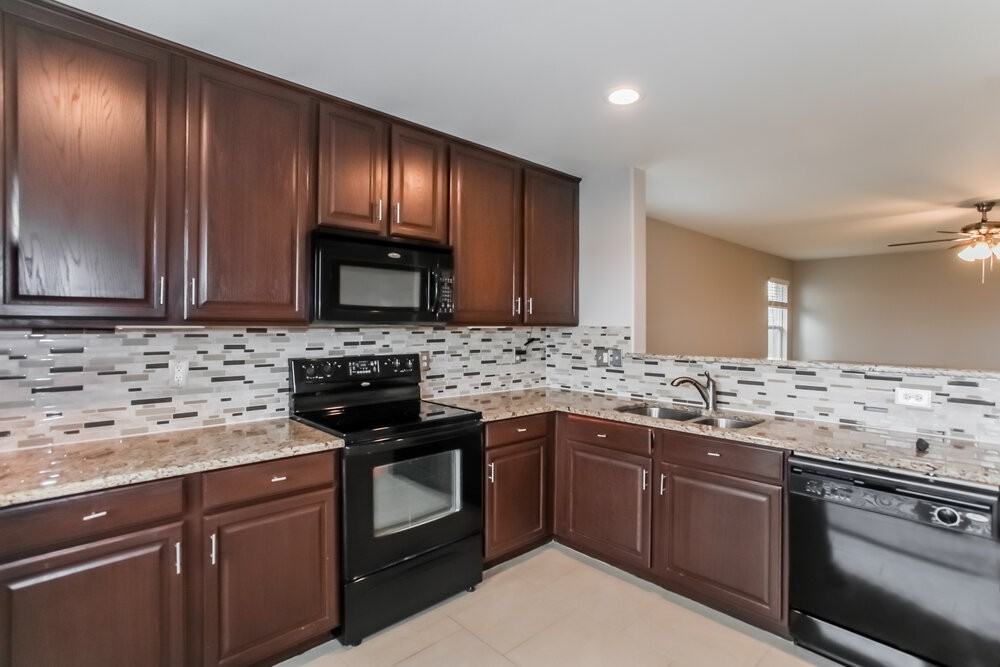 2005 Burnside Dr - Photo 6 of 16