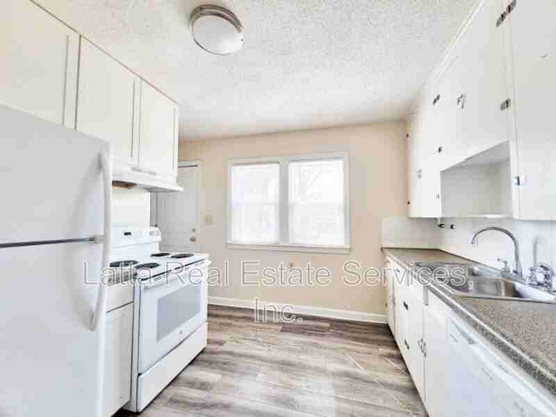 11329 E 39th Ter S - Photo 4 of 10