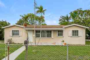 2811 Nw 211th St - Photo 1 of 1