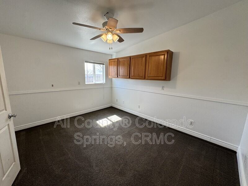 2510 Ivanhoe Dr - Photo 6 of 23