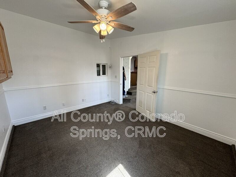 2510 Ivanhoe Dr - Photo 7 of 23