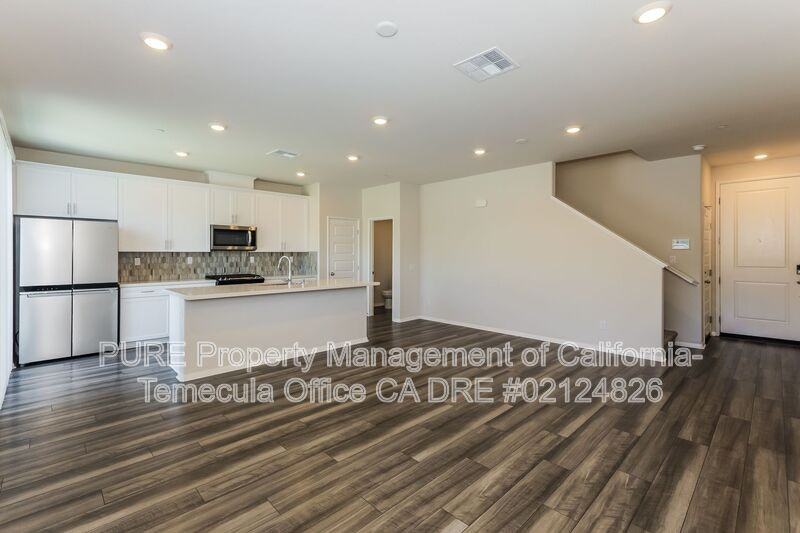 28240 Heirloom Dr - Photo 3 of 15