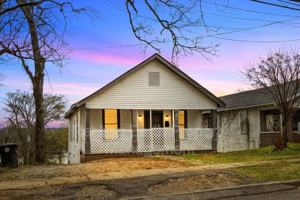 featured image of 1563 Martin Ave