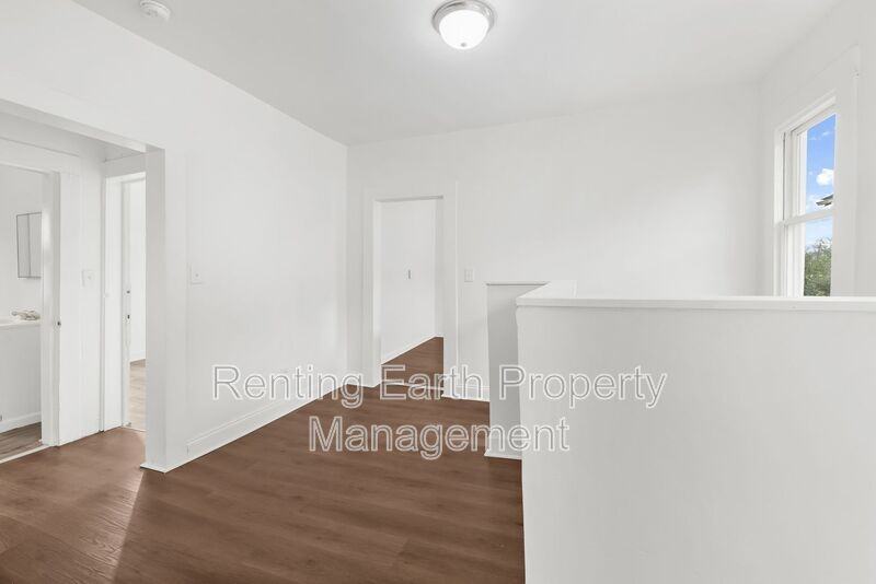 1563 Martin Ave - Photo 6 of 21