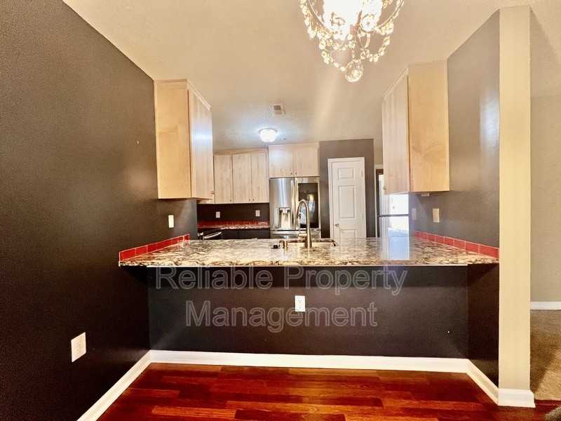 203 Sturbridge Dr - Photo 7 of 22