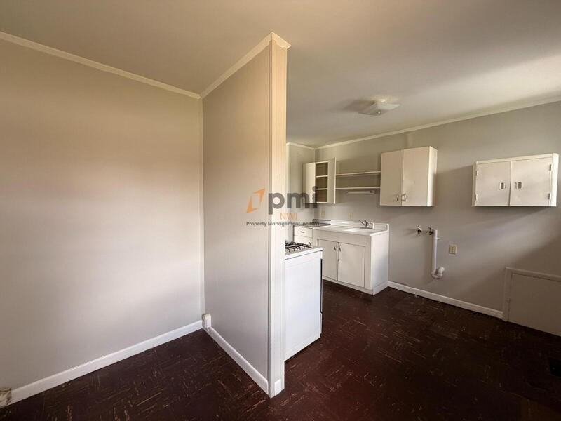 3003 Oakdale Ave - Photo 7 of 15