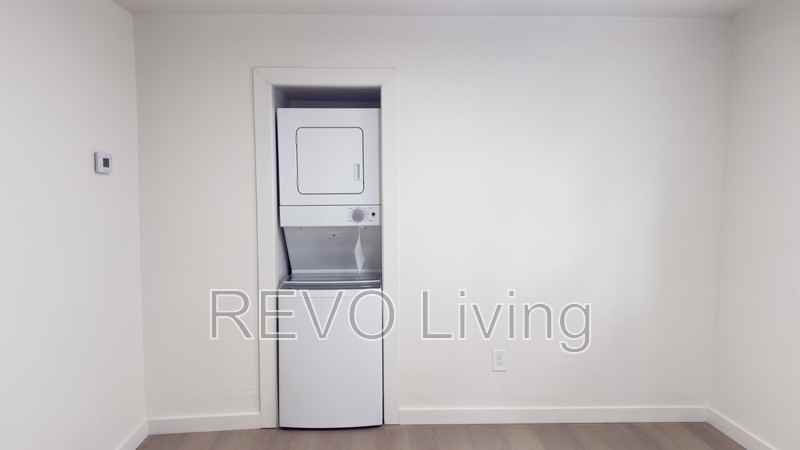 137 Oakdale Ave #1 - Photo 6 of 9