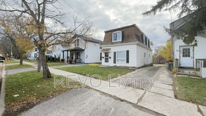 137 Oakdale Ave #1 - Photo 7 of 9