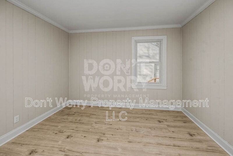 1118 Duke St - Photo 3 of 10