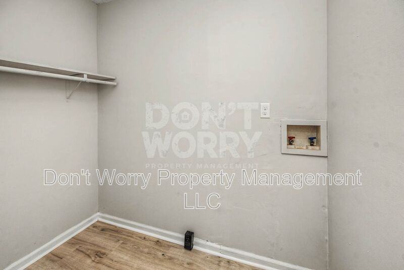 1118 Duke St - Photo 7 of 10