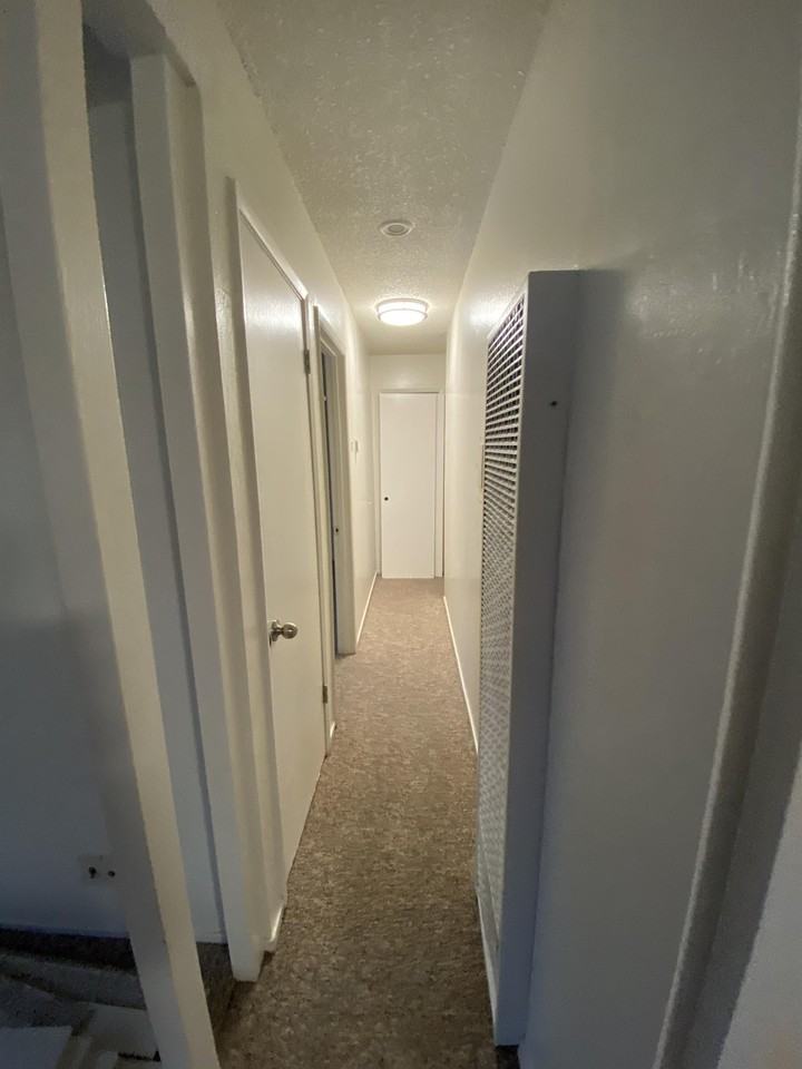 1051 Roewill Drive - Photo 5 of 15