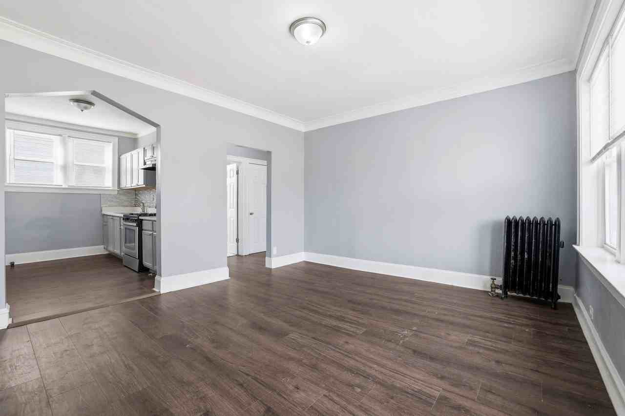 8001 South Emerald Avenue - Photo 2 of 13