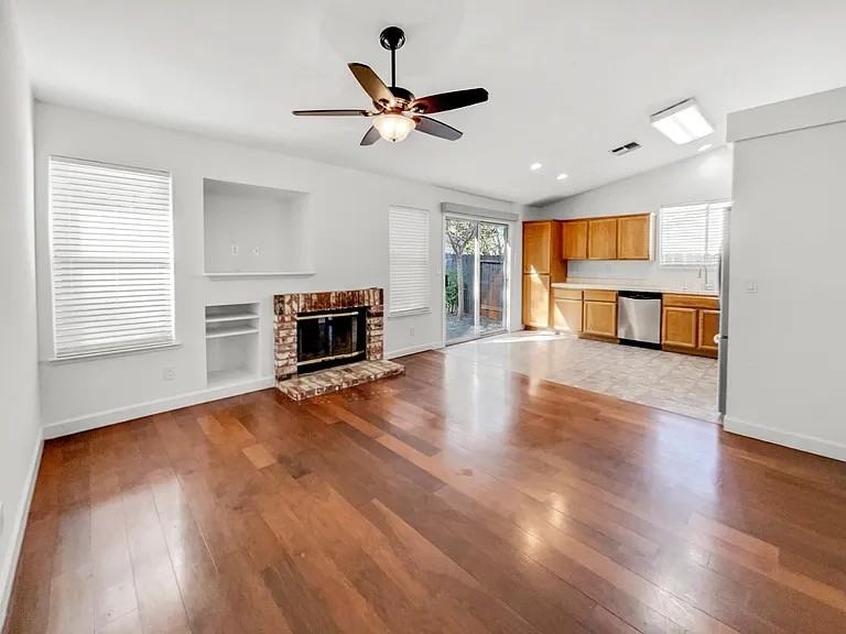 1041 Shenencock Way - Photo 6 of 20