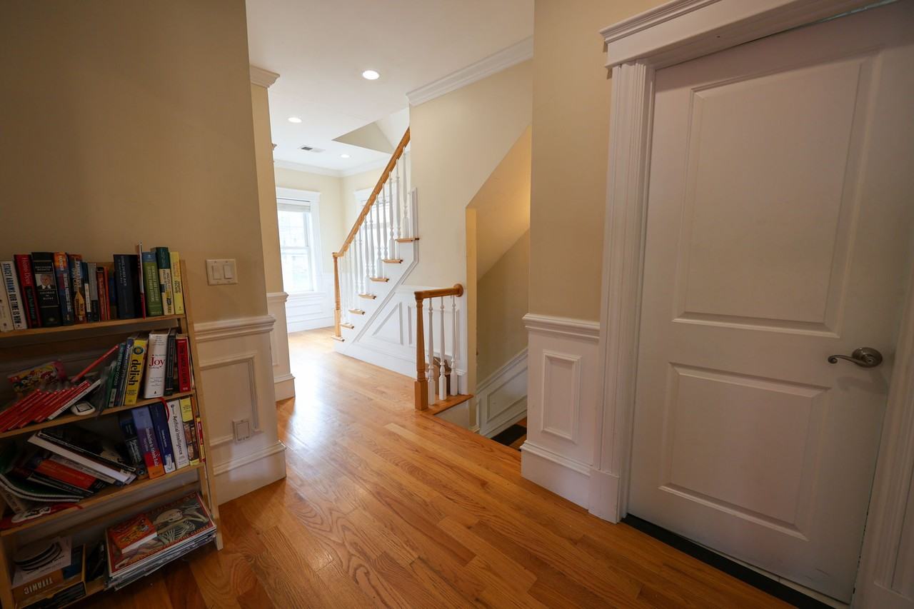 127 Nonantum St #2A - Photo 7 of 35