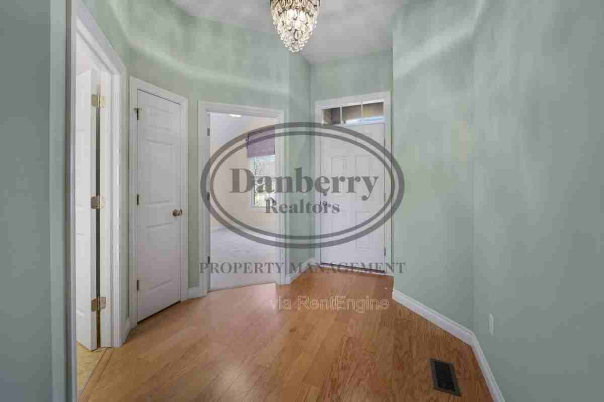 14866 Lake Winds Dr - Photo 6 of 9